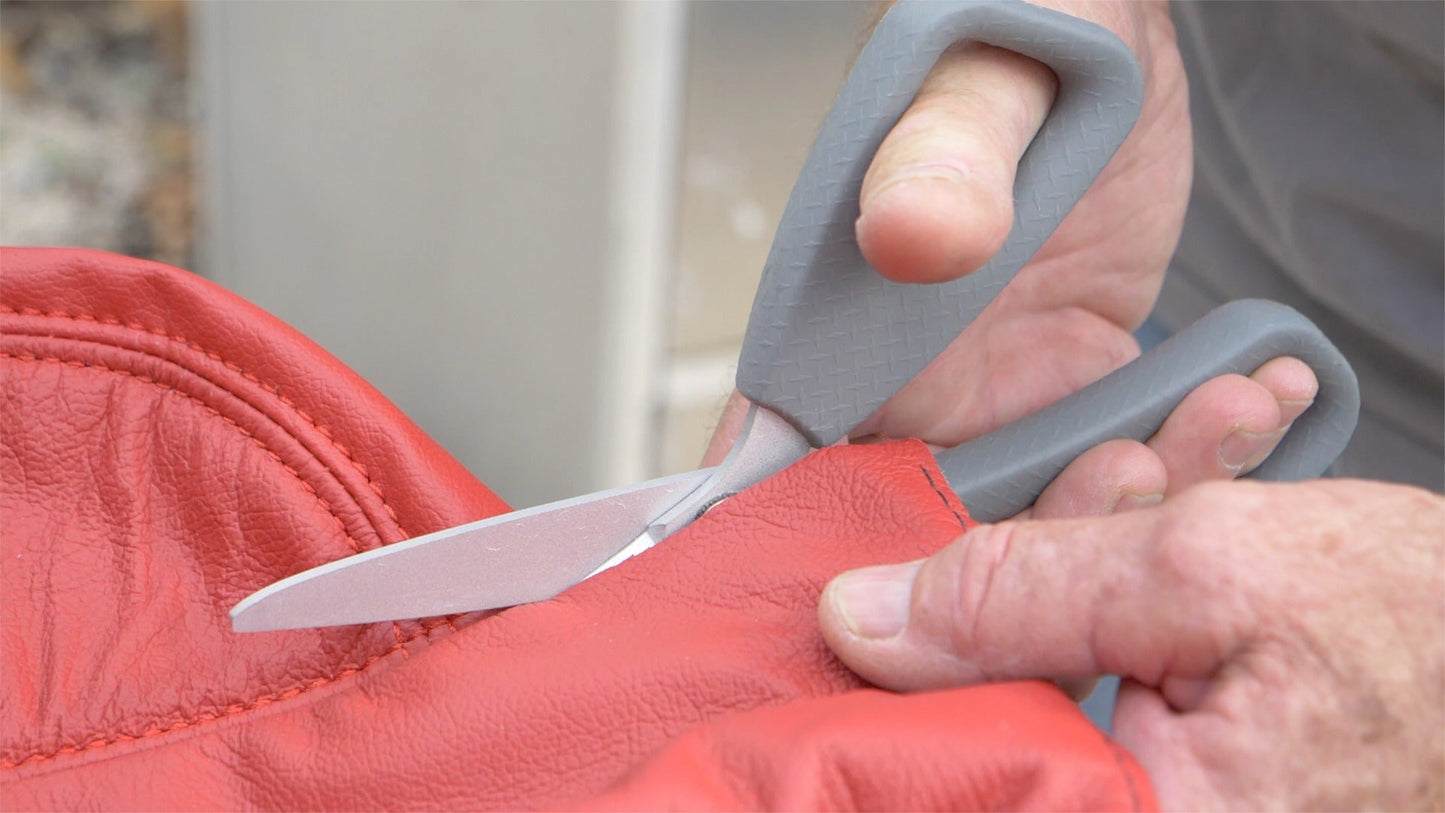 Clauss 9’’ Titanium Non Stick Shear Diamond Plate Handle - 19972 - Available for Purchase