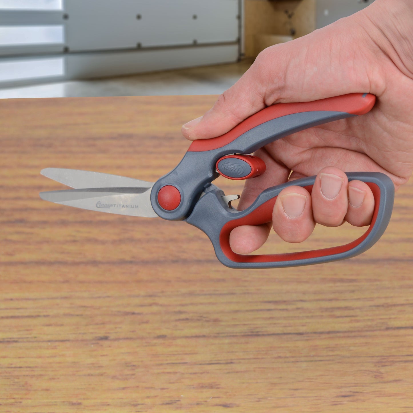 Clauss 8.5’’ Titanium Heavy Duty Bent Finger Loop Snips - Hardware & Industrial Cutting