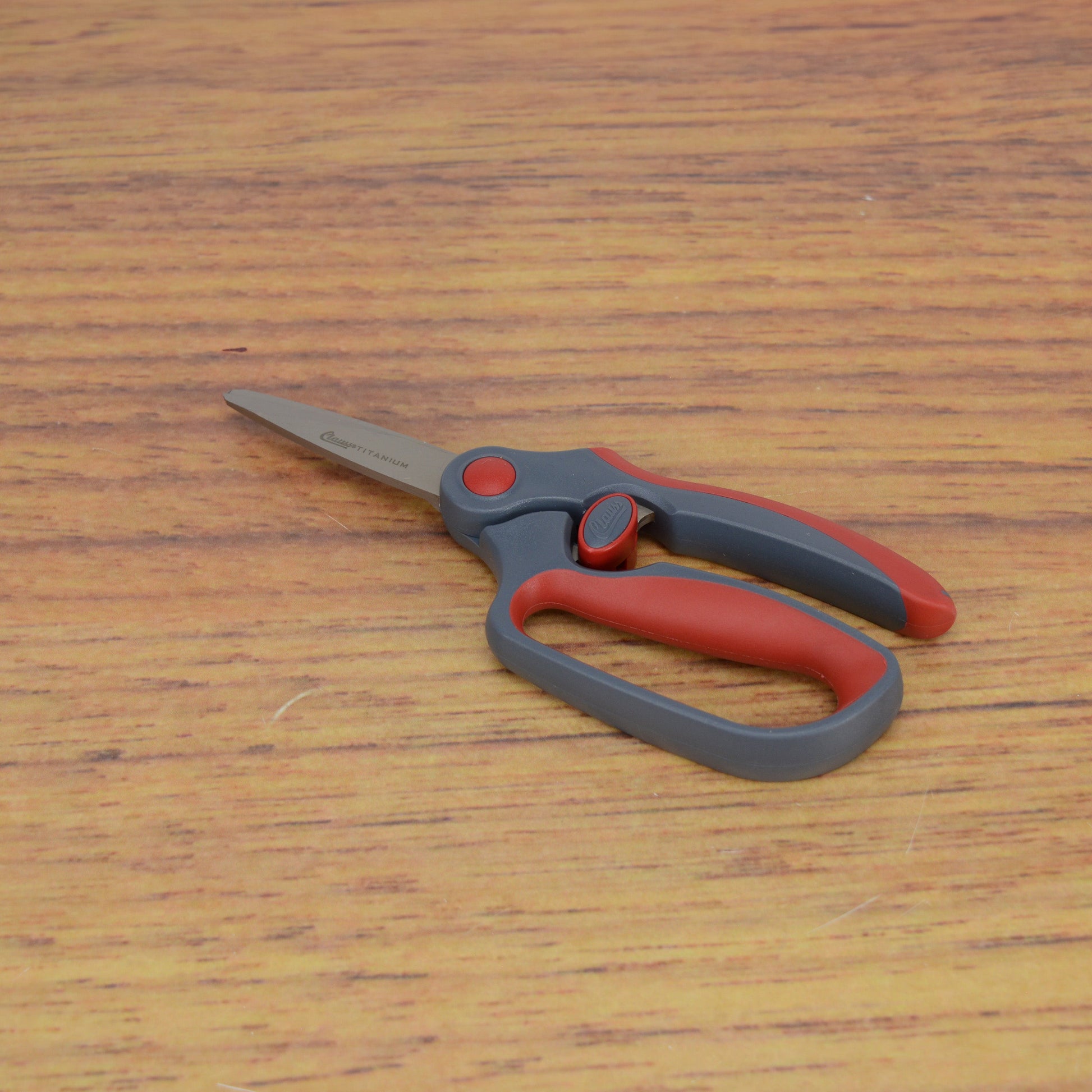 Clauss 8.5’’ Titanium Heavy Duty Straight Finger Loop Snips - Hardware & Industrial Cutting